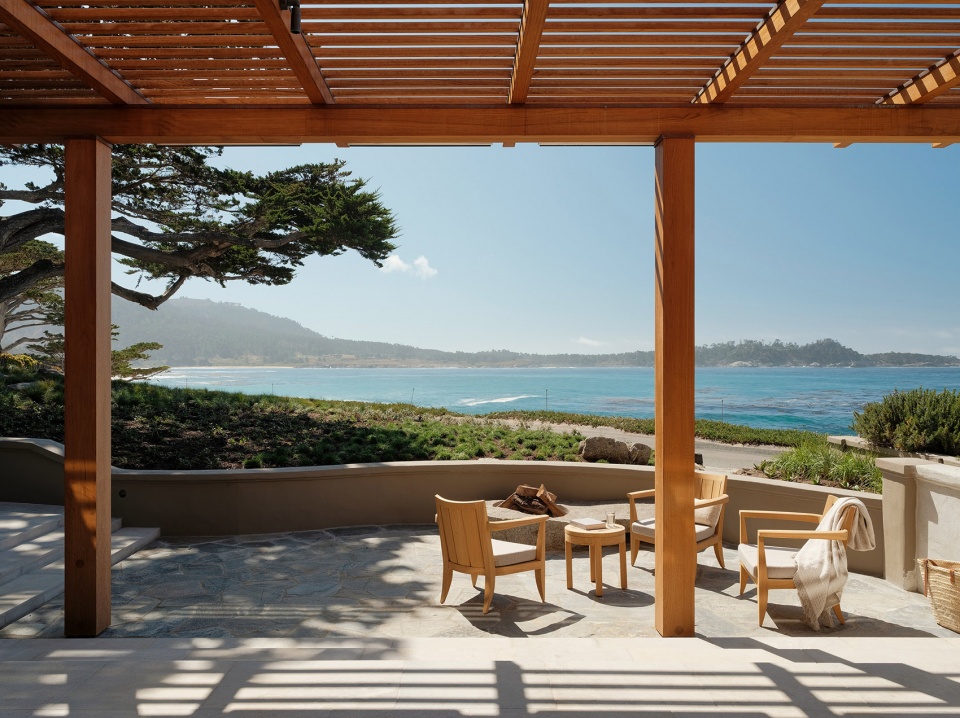 studio schicketanz embraces the california coast
