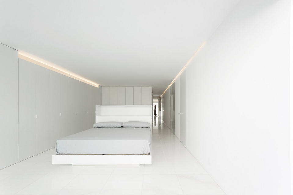 PATI BLAU by FRAN SILVESTRE ARQUITECTOS