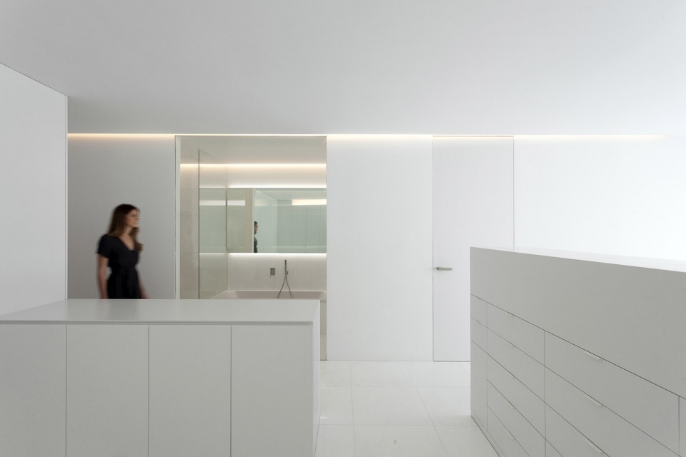 PATI BLAU by FRAN SILVESTRE ARQUITECTOS