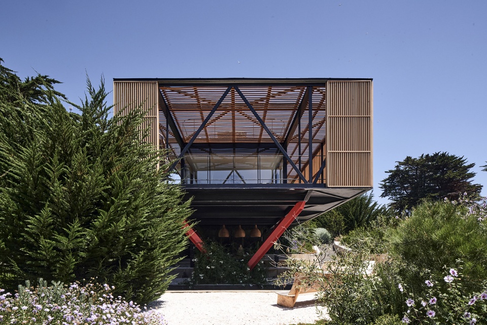 engawa house by santiago valdivieso stefano rolla