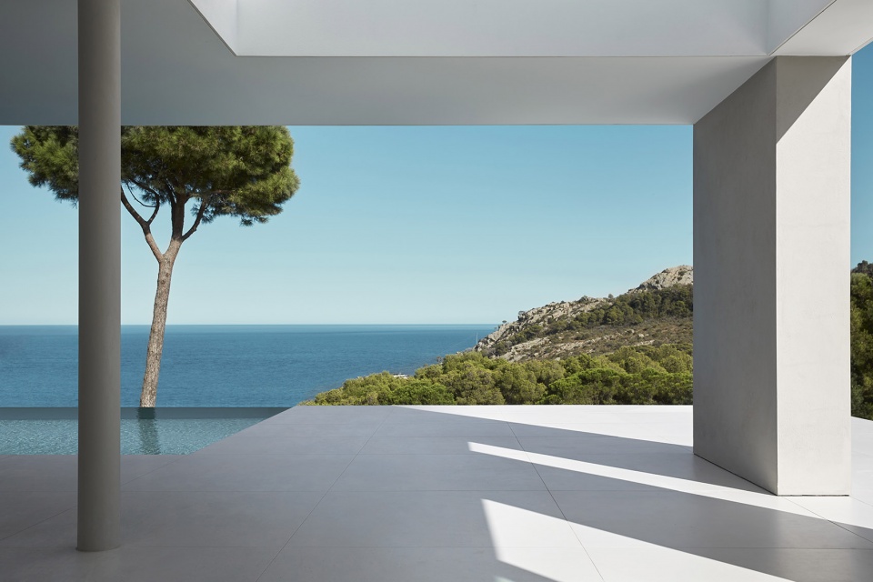 costa brava house by mathieson architects