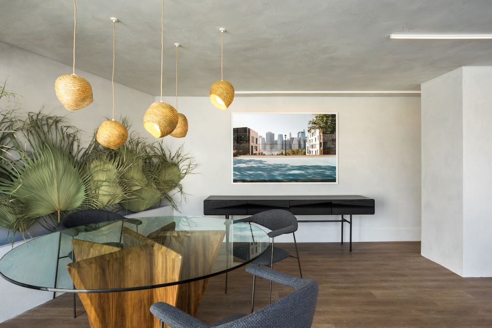 Vitrine Momenttum house by Studio Boscardin.Corsi Arquitetura
