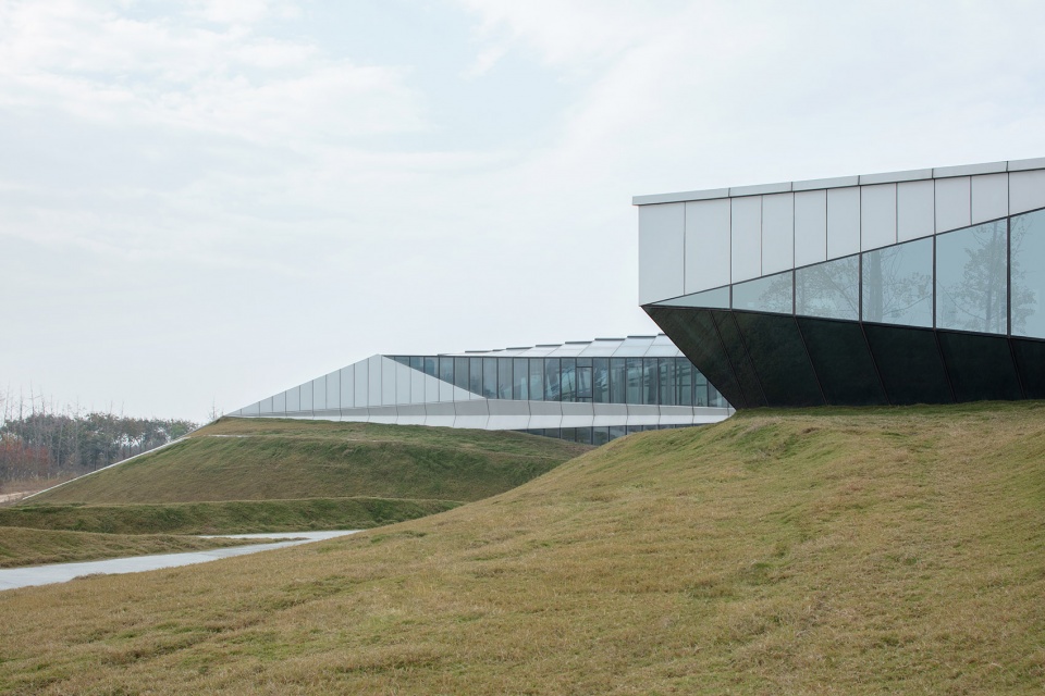 xixian new area chongwen jing river eco restaurant and hotel china by plasma studio pma