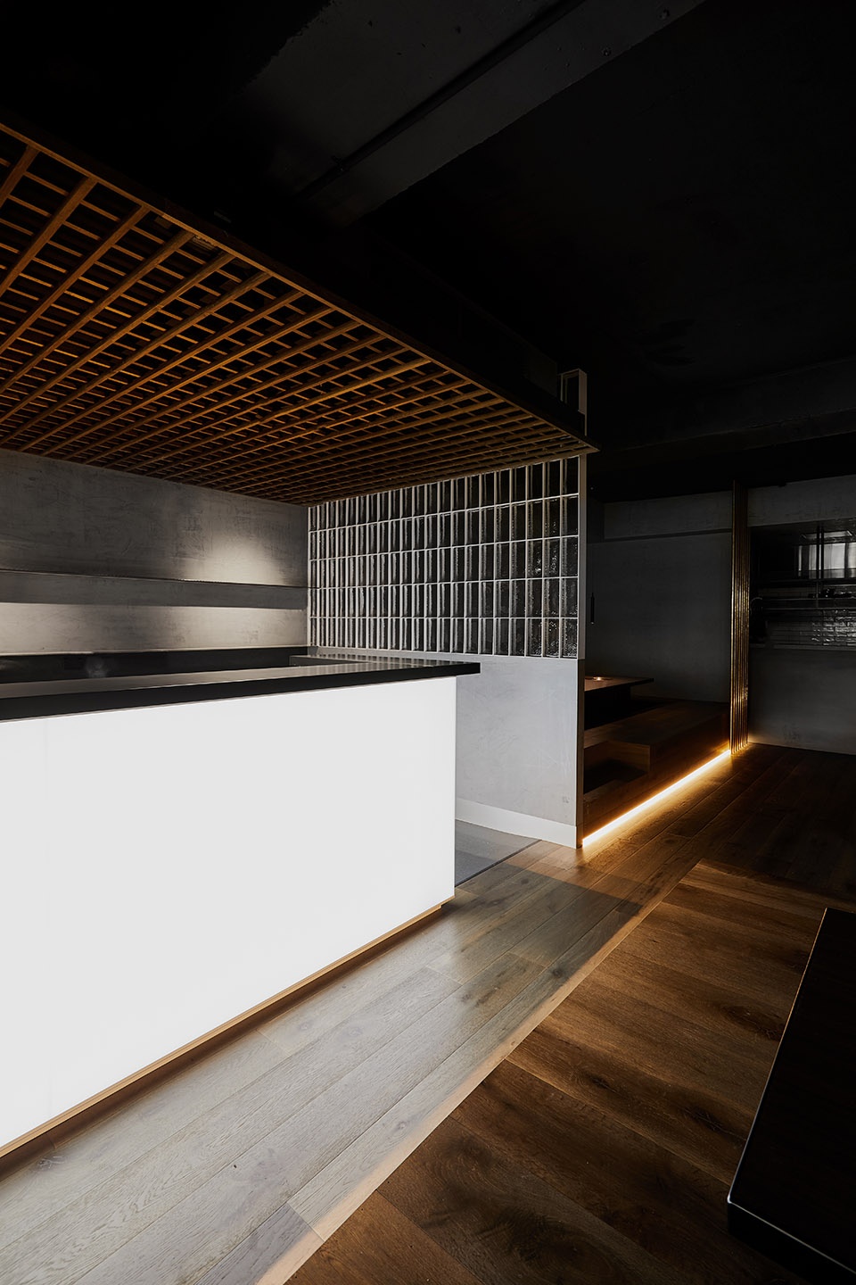 shinbashi restaurant and sake bar by pierce widera