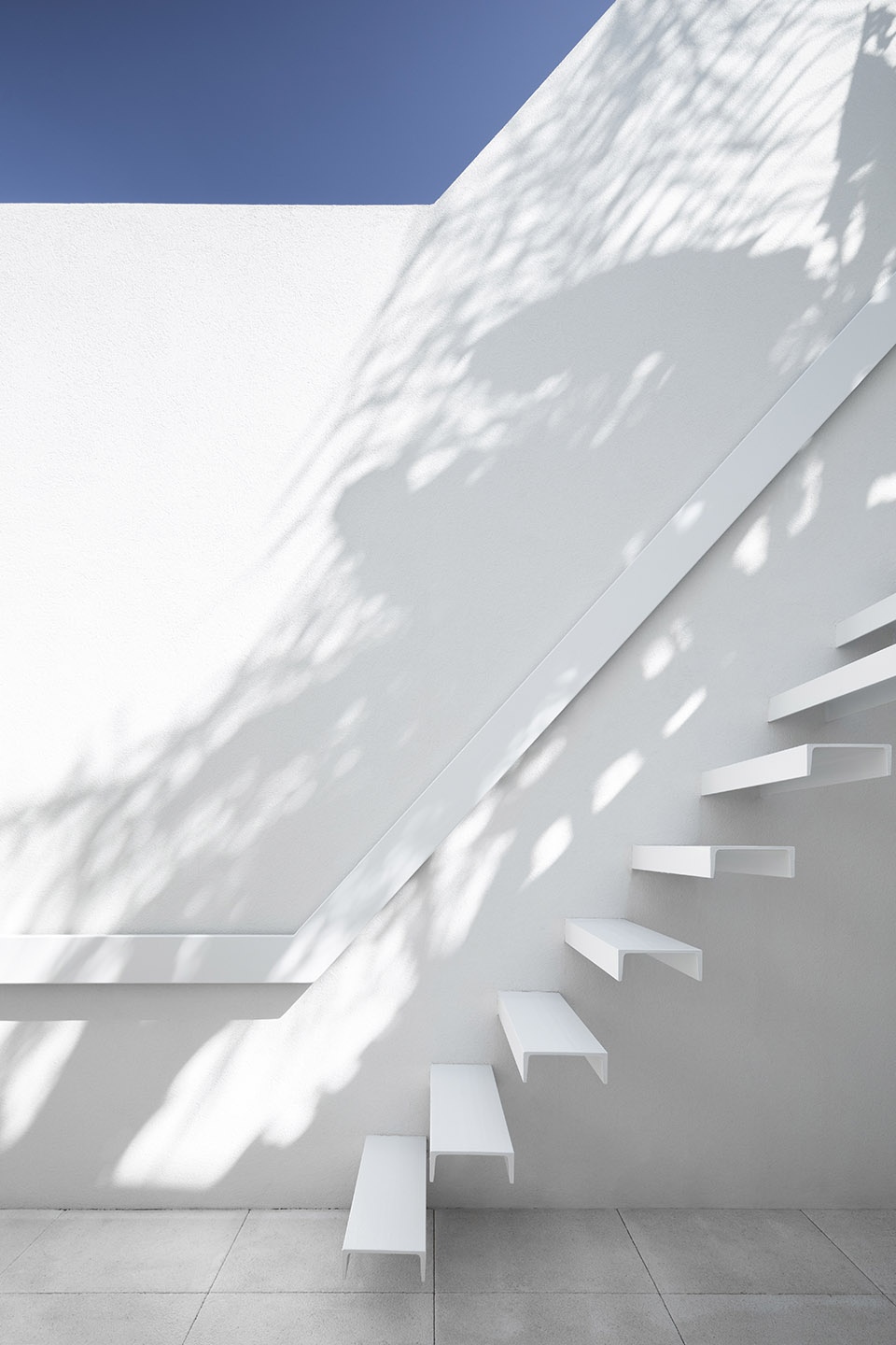 beira mar house by paulo martins