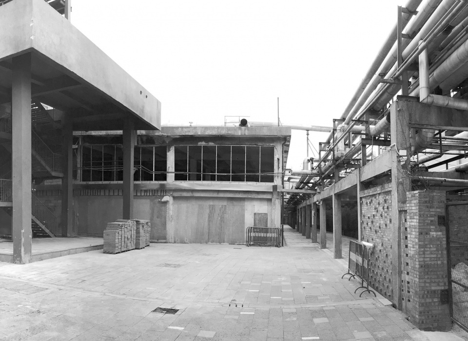 LAN SPACE BEING ARCHITECTS