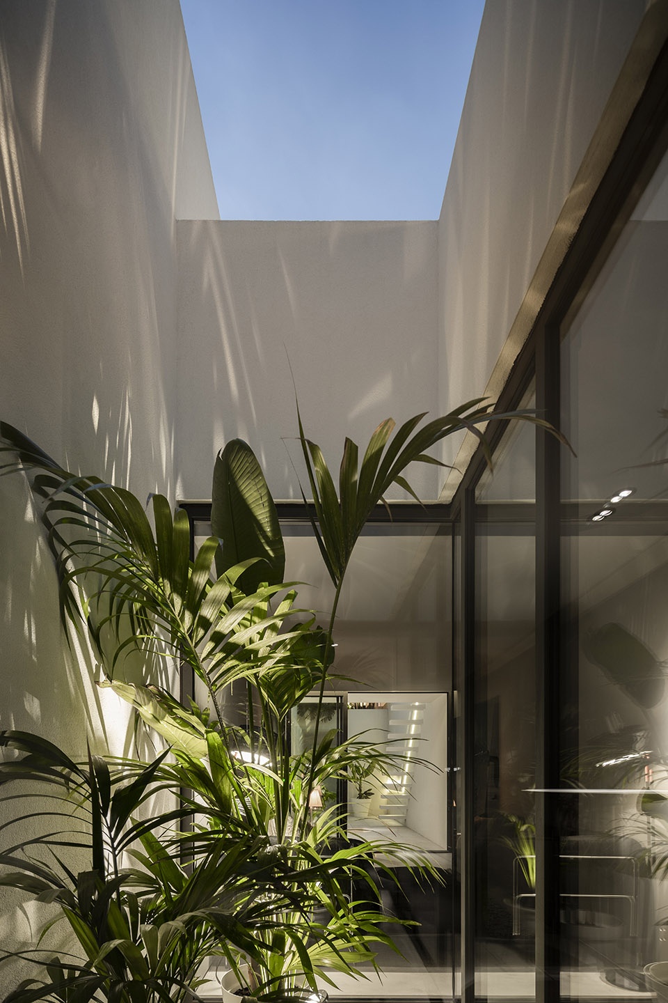 beira mar house by paulo martins