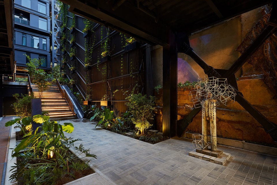hotel click clack medellin by planb arquitectos