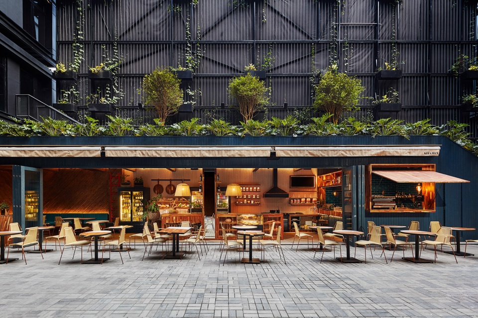hotel click clack medellin by planb arquitectos