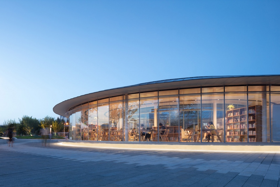 Readers Pavilion at Citizen Cultural Park artzen architects