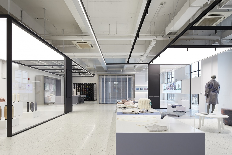 Santoni new Materials Experience Center in Shanghai by BYLU DESIGN