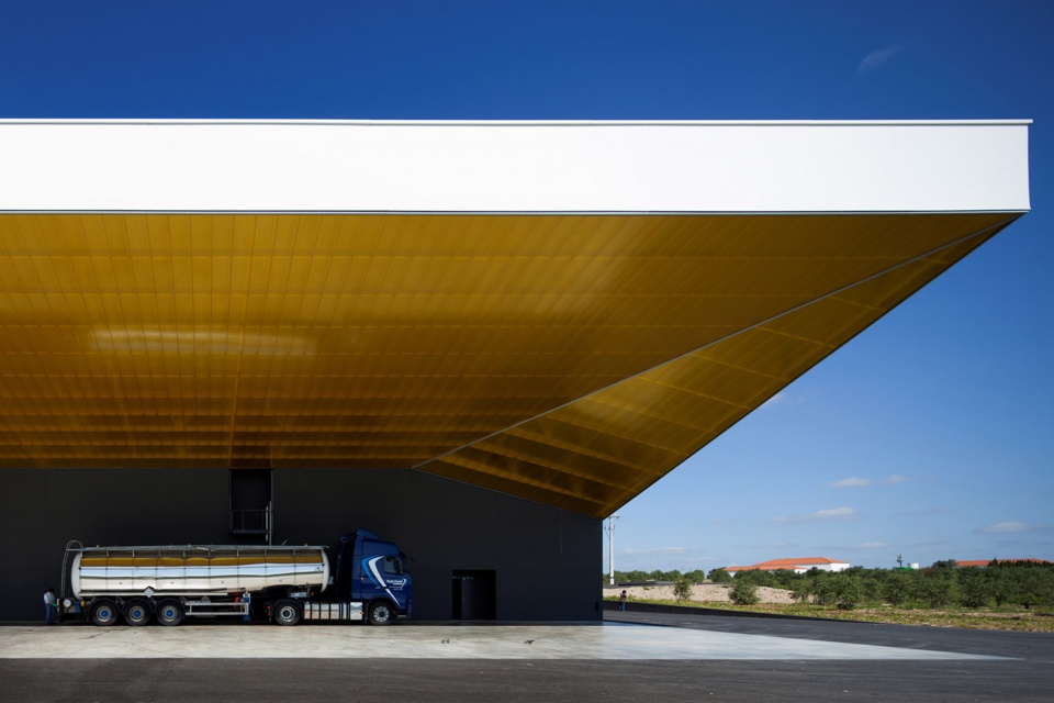oliveira da serra olive mill by bak gordon arquitectos