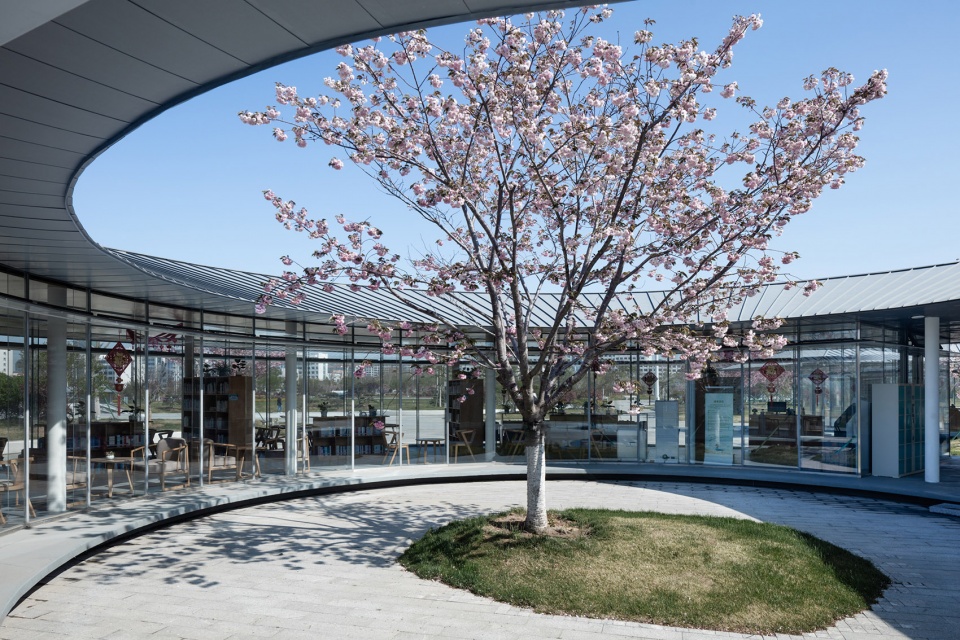 Readers Pavilion at Citizen Cultural Park artzen architects