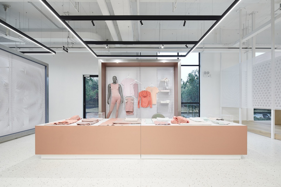 Santoni new Materials Experience Center in Shanghai by BYLU DESIGN