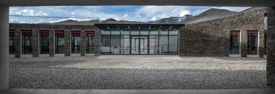Health center under gunren Boqi BAZUO Architecture Studio