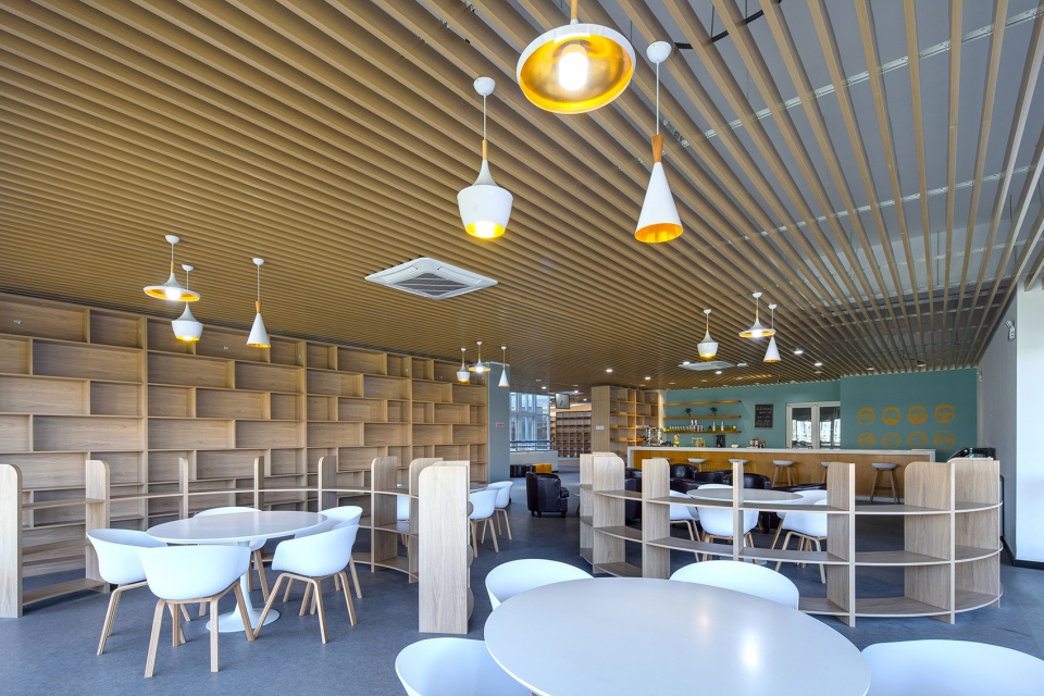 图书馆水吧 Library Bar©刘洋