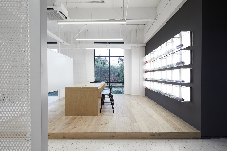 Santoni new Materials Experience Center in Shanghai by BYLU DESIGN