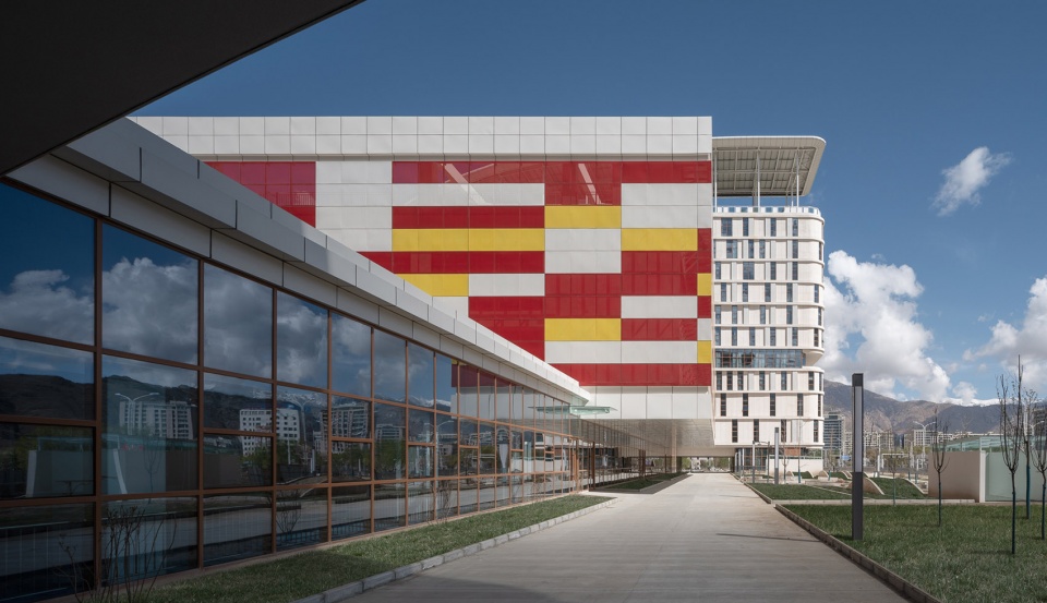 Tibet Woman and Children Hospital Bazuo Architecture