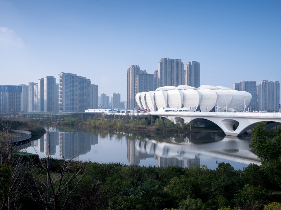 Hangzhou Olympic Sports Center by NBBJ