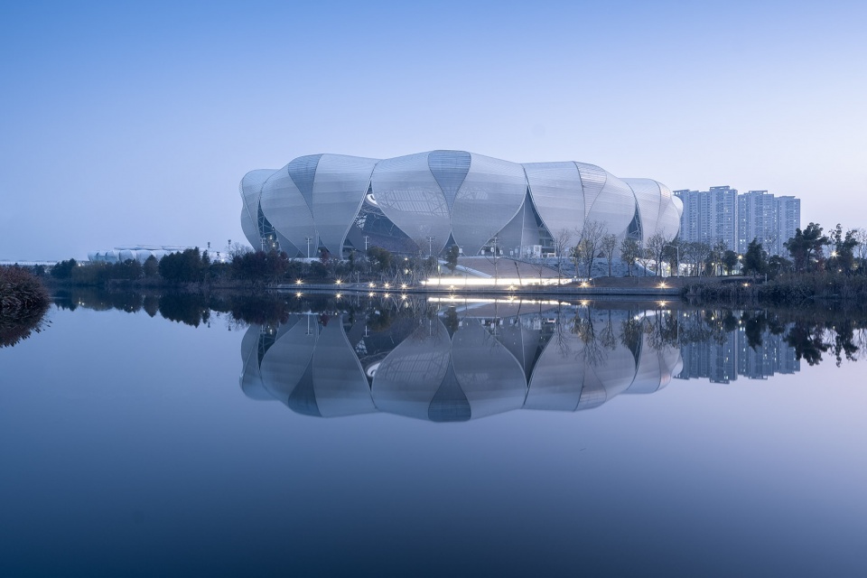 Hangzhou Olympic Sports Center by NBBJ + CCDI - Gooood