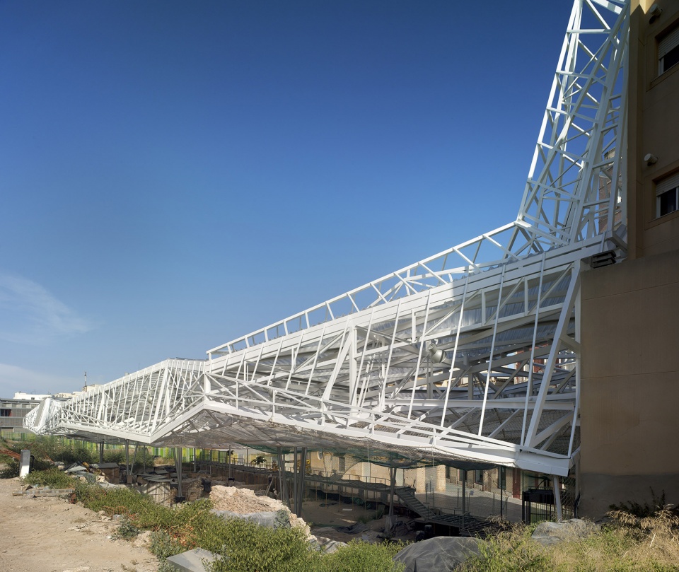 Deck over a roman site in Cartagena Spain by Amann Canovas Maruri
