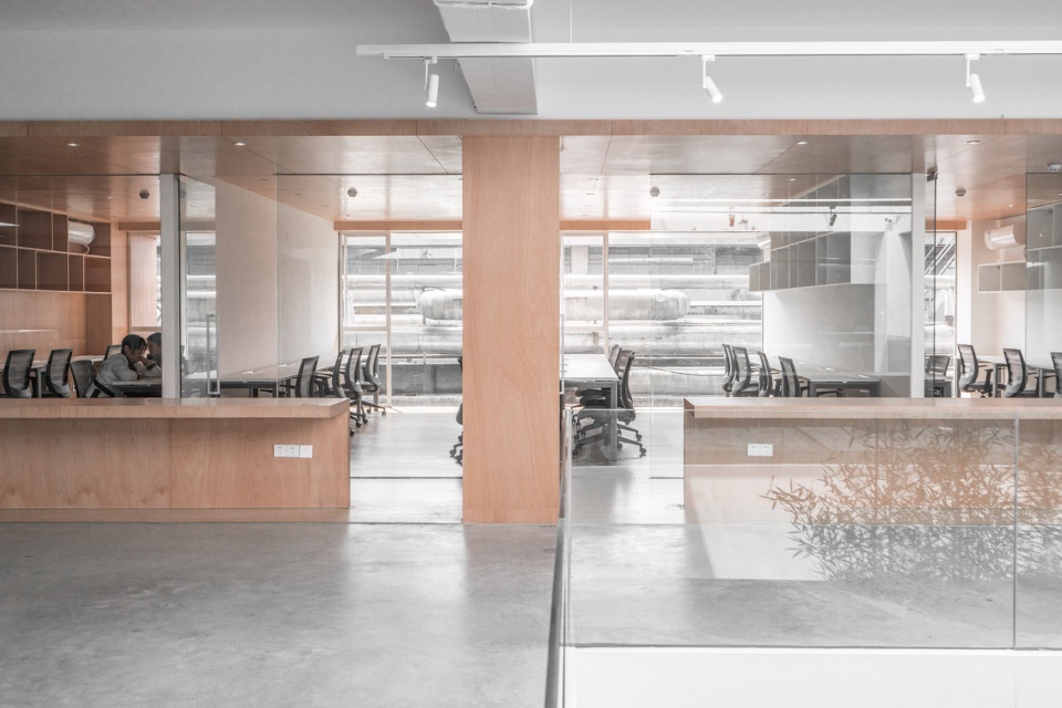 LAN SPACE BEING ARCHITECTS