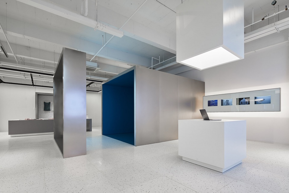Santoni new Materials Experience Center in Shanghai by BYLU DESIGN