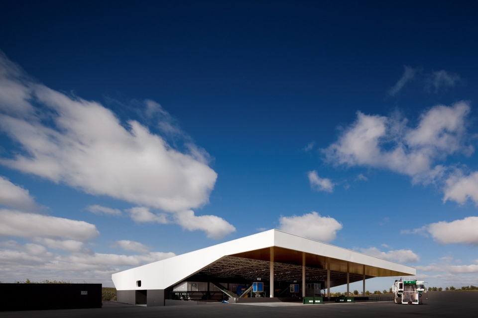 oliveira da serra olive mill by bak gordon arquitectos