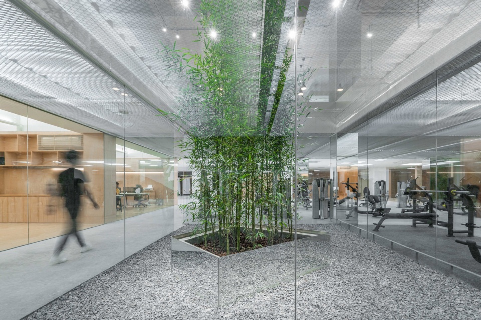 LAN SPACE BEING ARCHITECTS