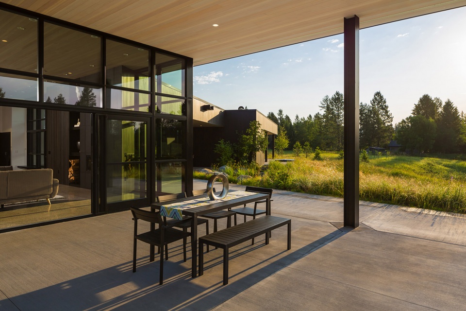 Confluence House American by Cushing Terrell