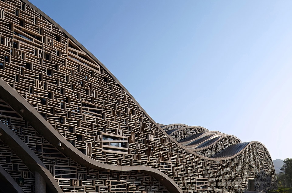 Liuzhou strange stone pavilion China by Zhanghua Architects 960x637