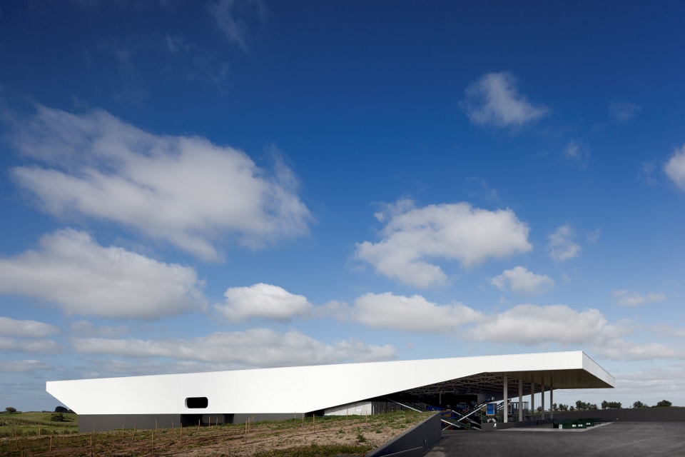 oliveira da serra olive mill by bak gordon arquitectos