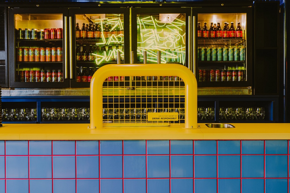 BIGGY Bar Poland by BUCK.STUDIO