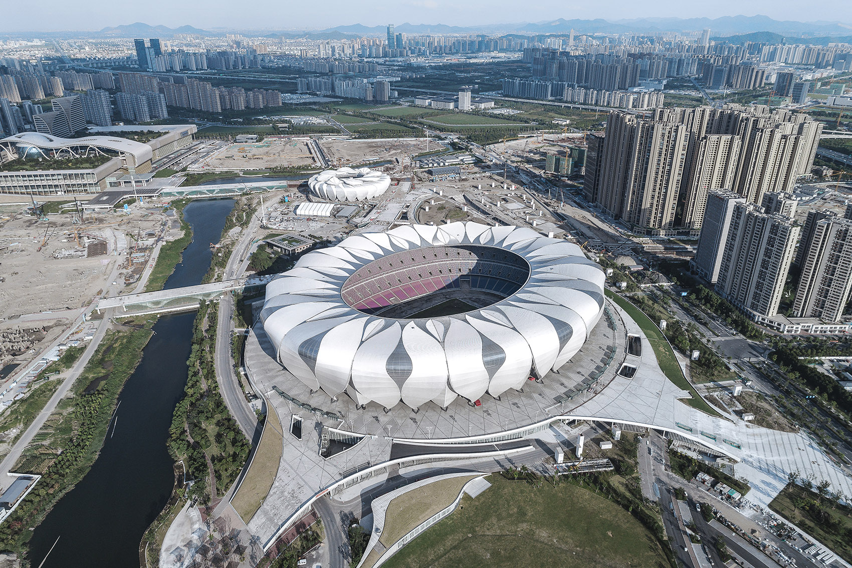 Hangzhou Olympic Sports Center by NBBJ + CCDI 谷德设计网