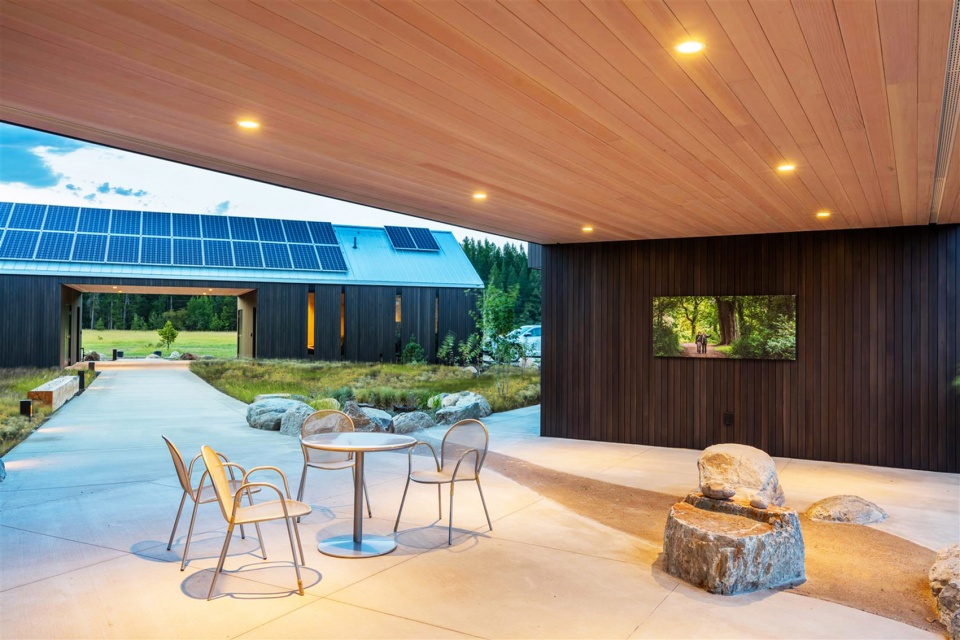 Confluence House American by Cushing Terrell