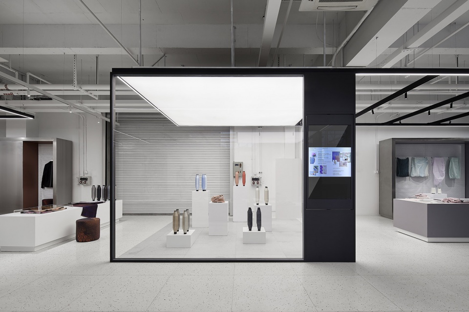 Santoni new Materials Experience Center in Shanghai by BYLU DESIGN