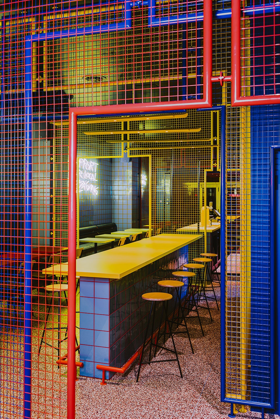 BIGGY Bar Poland by BUCK.STUDIO