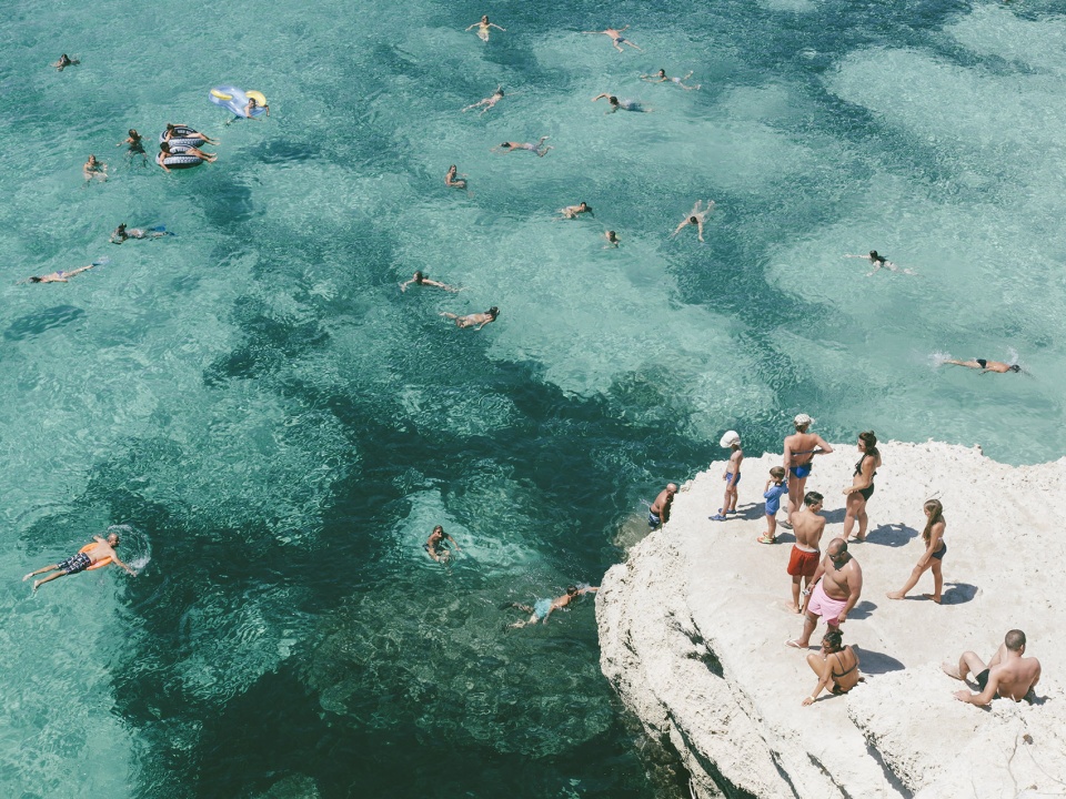 city and beach in yosigos lens