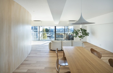 光滑墙壁屋，东京 / suzuki architects