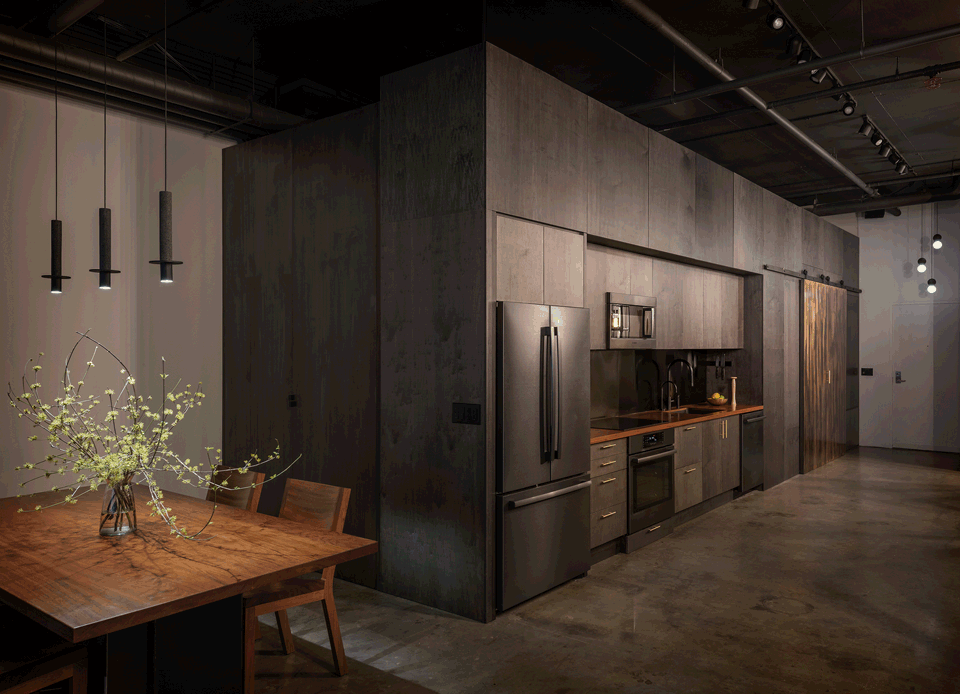 western studio by gocstudio