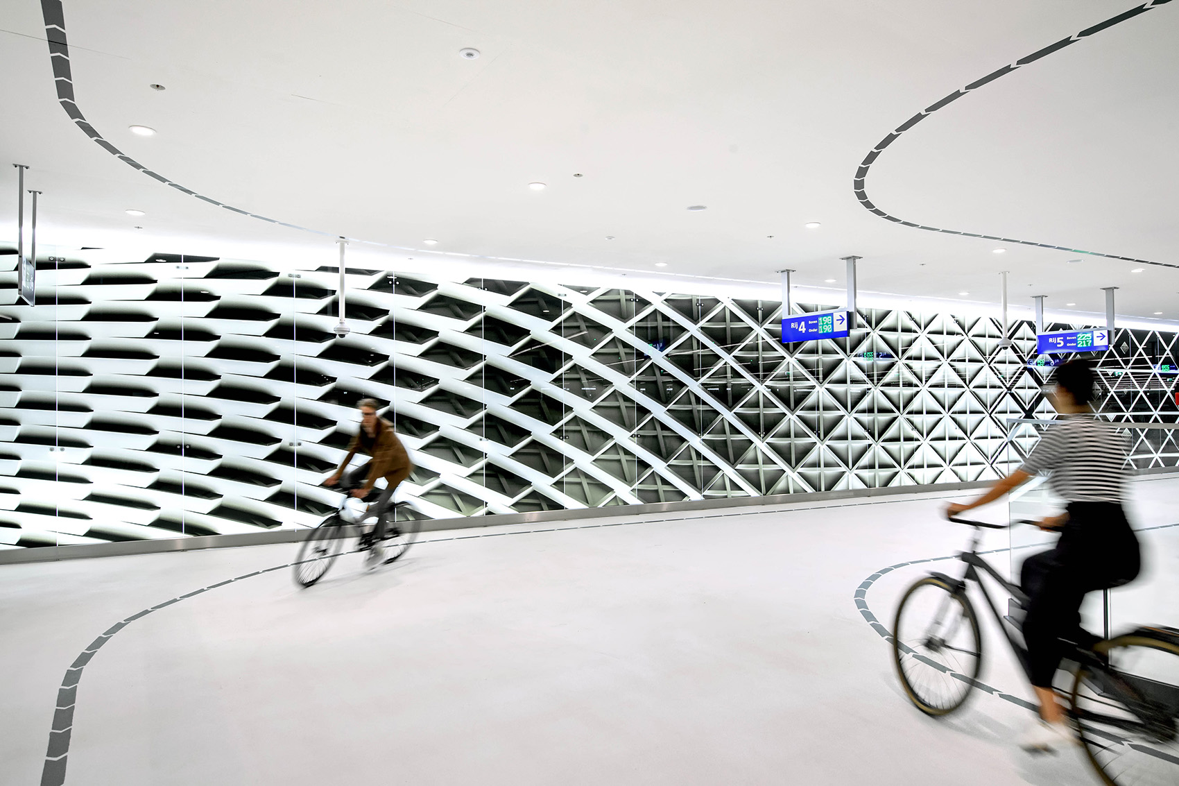 bicycle parking by silo and studio marsman 1