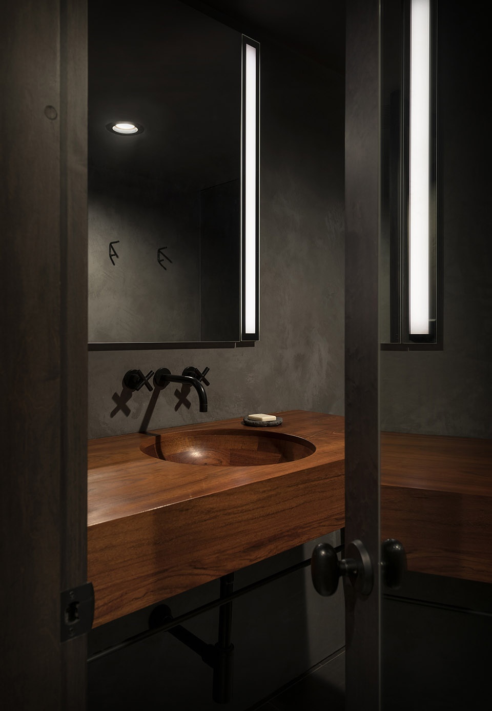 western studio by gocstudio