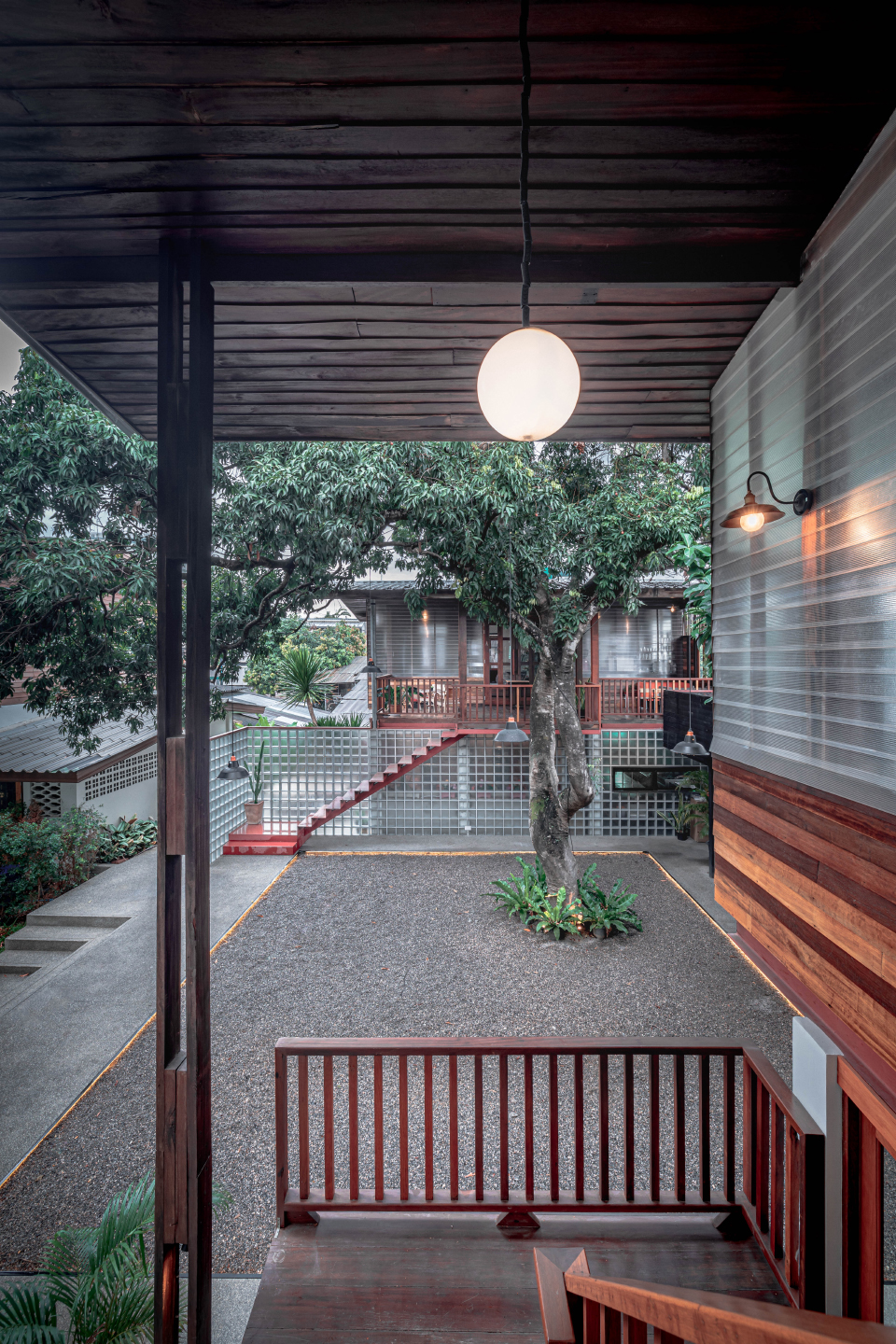 tamarind bistro and music house by bodinchapa architects