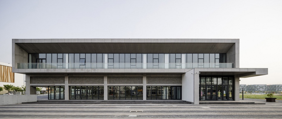 Cangzhou Mingzhu International Clothing Industry Characteristic Town’s Service Community y ad studio