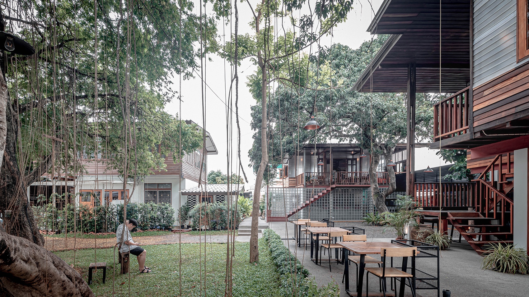 tamarind bistro and music house by bodinchapa architects