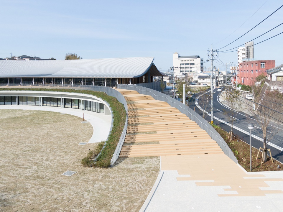 Amakusa Complex “KOKORASU” by Nikken Sekkei Ltd - 谷德设计网