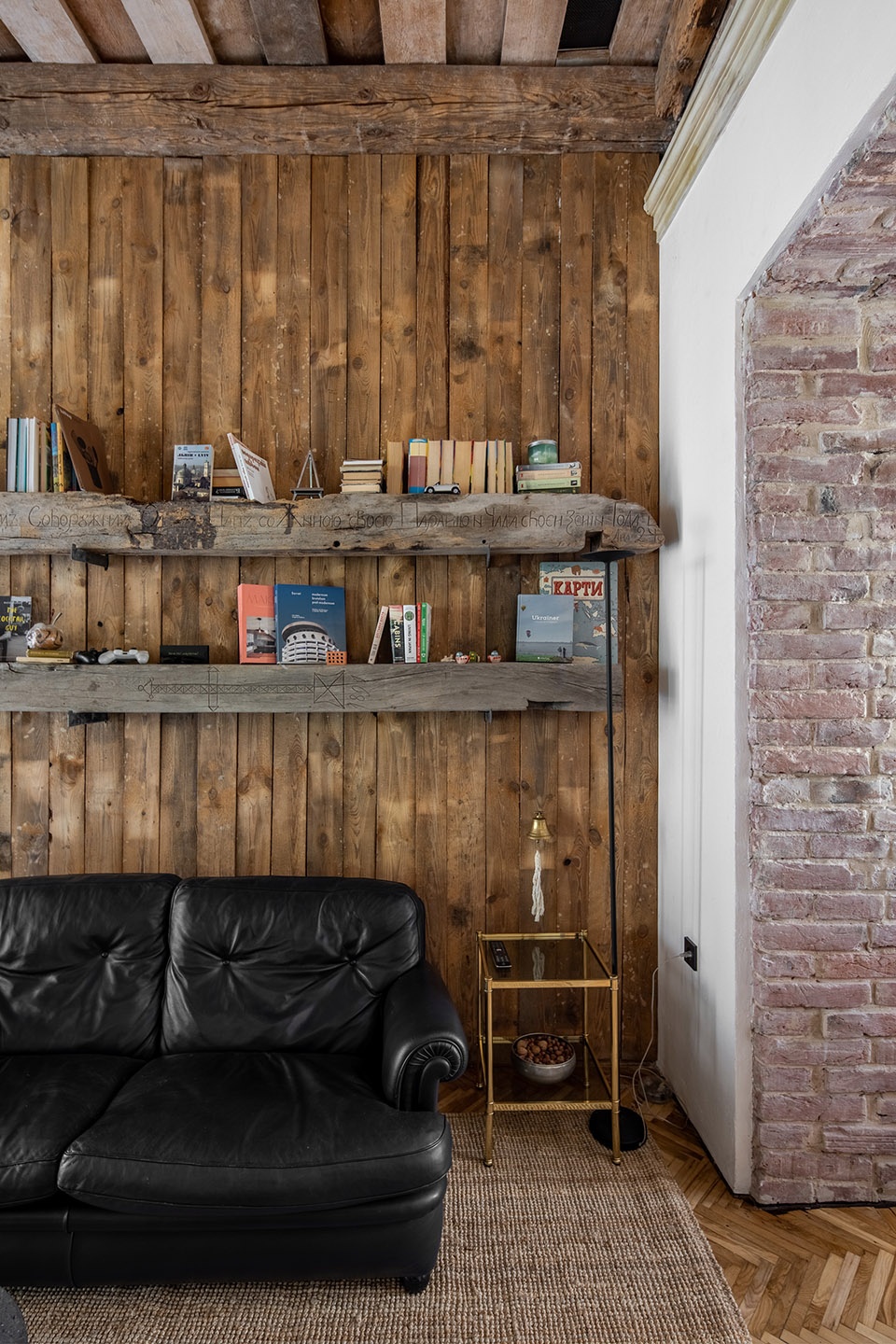 guculska apartment by replus design bureau