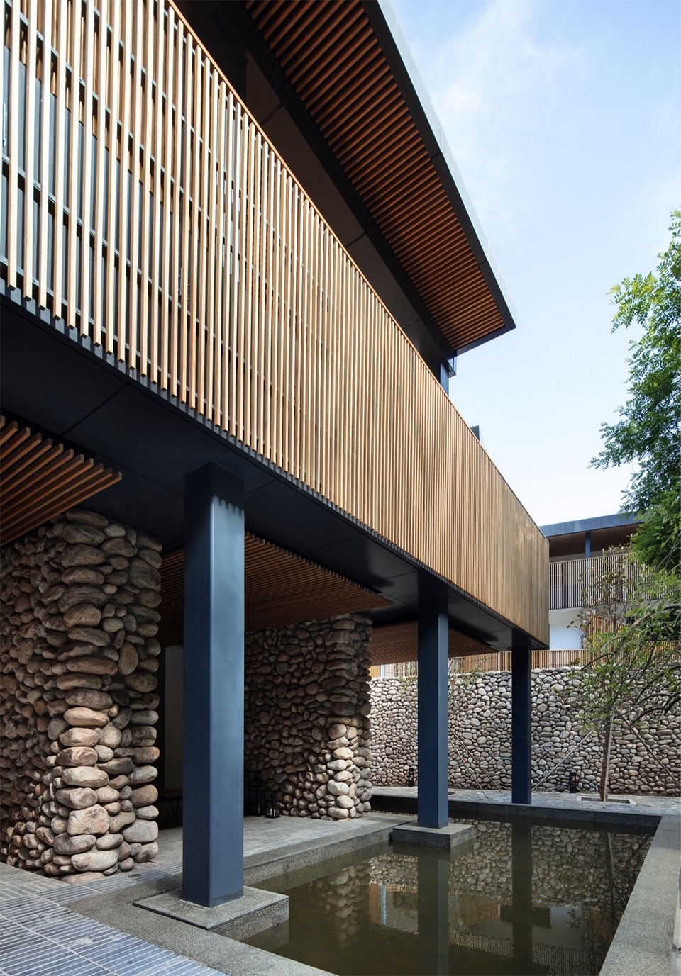stonegate hotel of little hua mountain china by benmo design