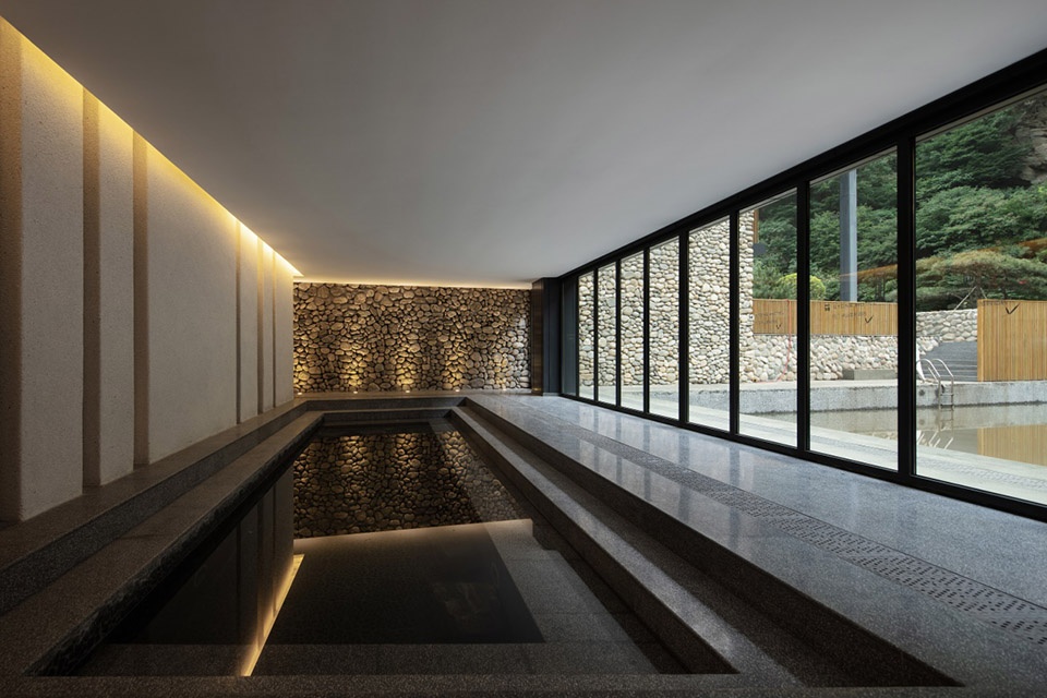stonegate hotel of little hua mountain china by benmo design