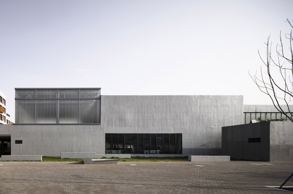 Cangzhou Mingzhu International Clothing Industry Characteristic Town’s Service Community y ad studio